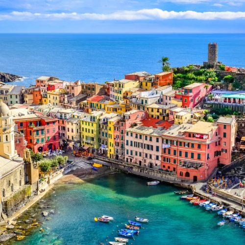 243_cinque-terre-italy-shutterstock_156908369