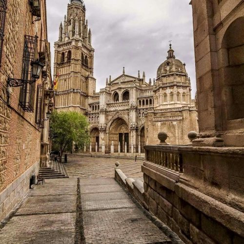 e627fa8568ae16329fe5f52451a9ba13