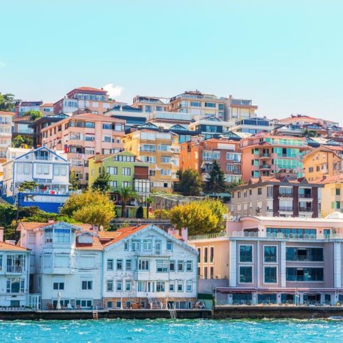 houses-bosphorus-istanbul-turkey