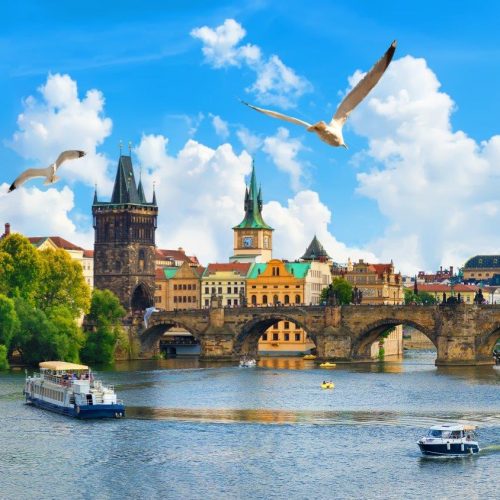 scenery-vltava-river-charles-bridge-day